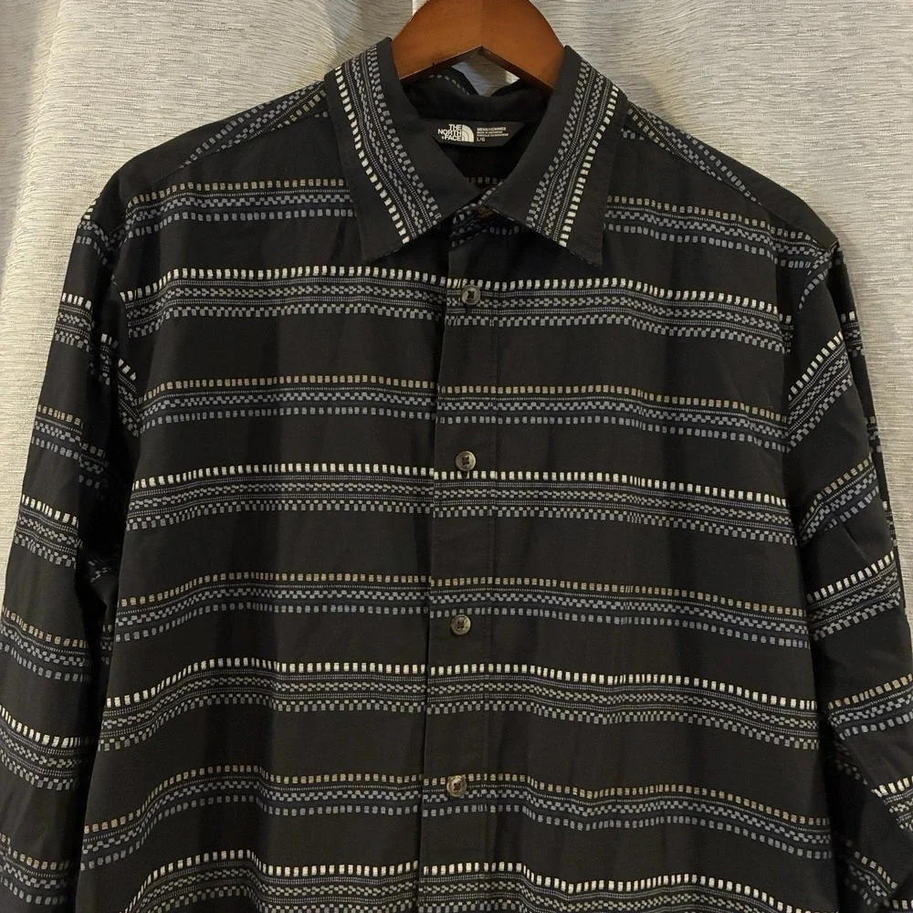 The North Face Shirt Men's Large Button Up Striped Geo Print Long Sleeve